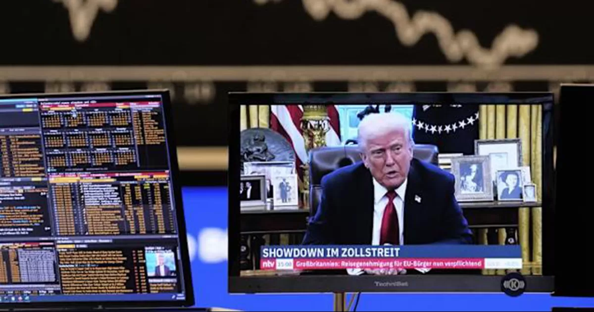 El Ã­ndice S&P 500 se desplomÃ³ un 3.3%, el Dow Jones cayÃ³ un 2.6% y el Nasdaq un 4.3%. Algunas de las empresas mÃ¡s golpeadas son las minoristas