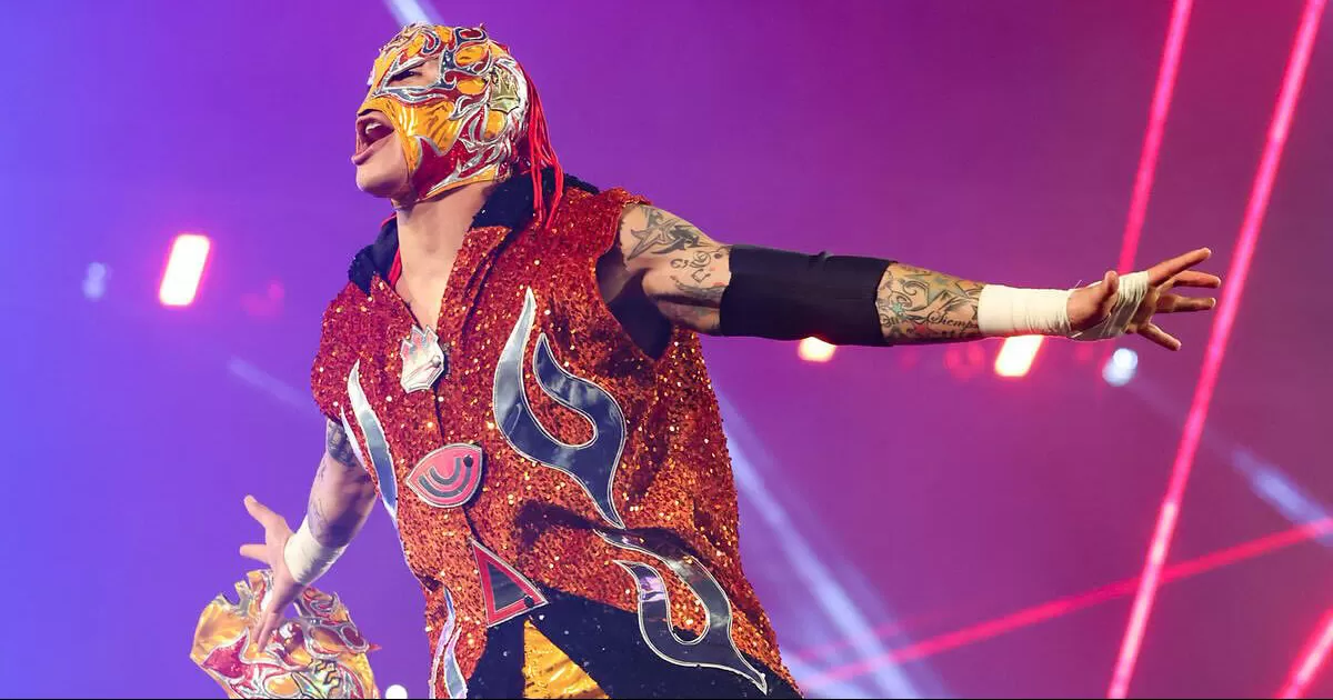 Rey Fénix debuta con victoria en WWE y estalla en llanto al terminar su primera lucha en Smack Down