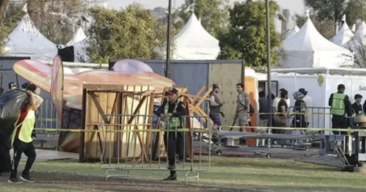 Mueren 2 tras colapso de estructura en Festival Ceremonia