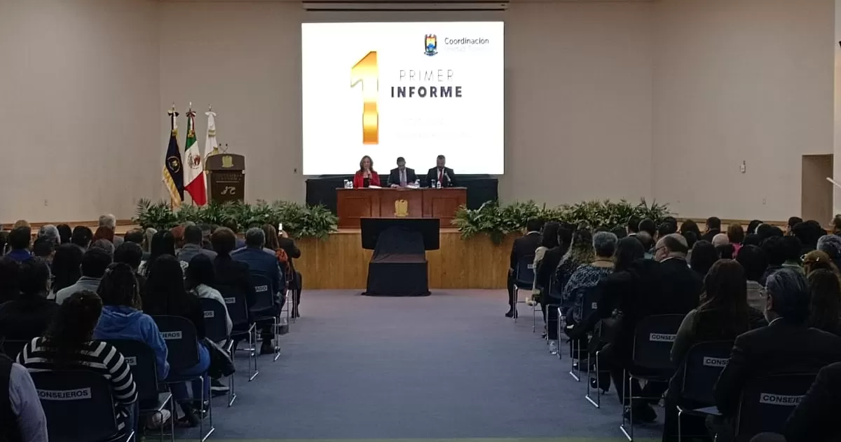 La coordinadora de la Unidad Torreón de la Universidad Autónoma de Coahuila, Sandra López Chavarría, presentó este viernes el primer informe de resultados de su segundo periodo de gestión.