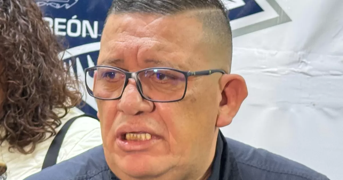 Diez policías lesionados, uno con machetazo, tras violento desalojo en Nuevo Mieleras