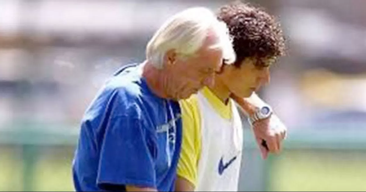 â€˜Me duele el almaâ€™: Guillermo Ochoa se despide de Leo Beenhakker con emotivo mensaje
