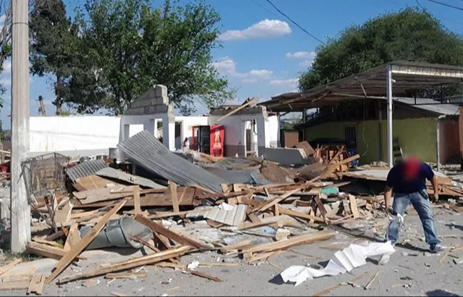 Explosión en Cd. Acuña deja daños en tres viviendas