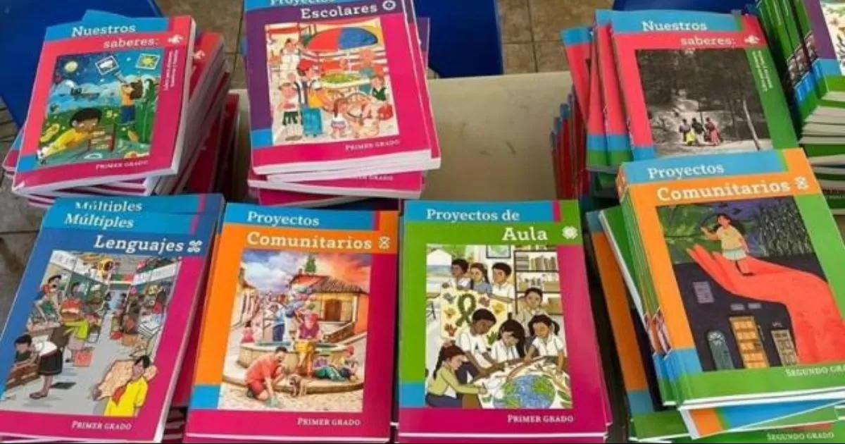 Coahuila distribuye libros de texto de la SEP