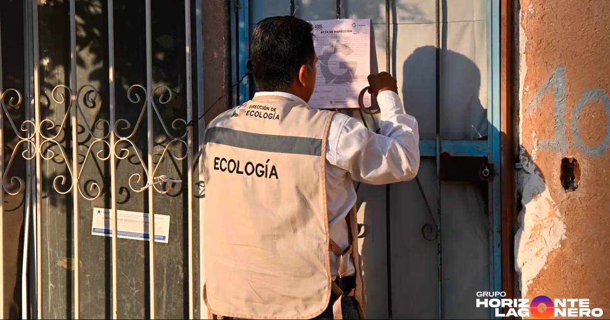 Gustavo Acosta Vázquez, director de la dependencia, destacó que la acumulación de objetos en desuso favorece la aparición de plagas como roedores e insectos portadores de enfermedades, además de contribuir a la contaminación del entorno.