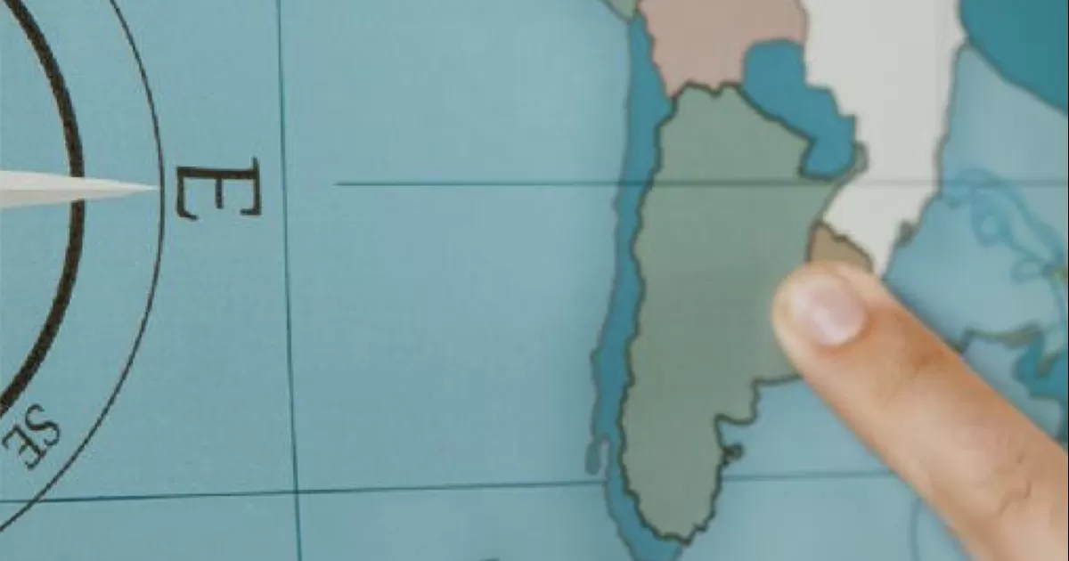 El fuerte temblor se regitrÃ³ a las 9:58 horas locales en el mar y el epicentro se ubicÃ³ a 218 kilÃ³metros al sur de la localidad de Puerto Williams, a unos 2 mil 500 kilÃ³metros al sur de Santiago)