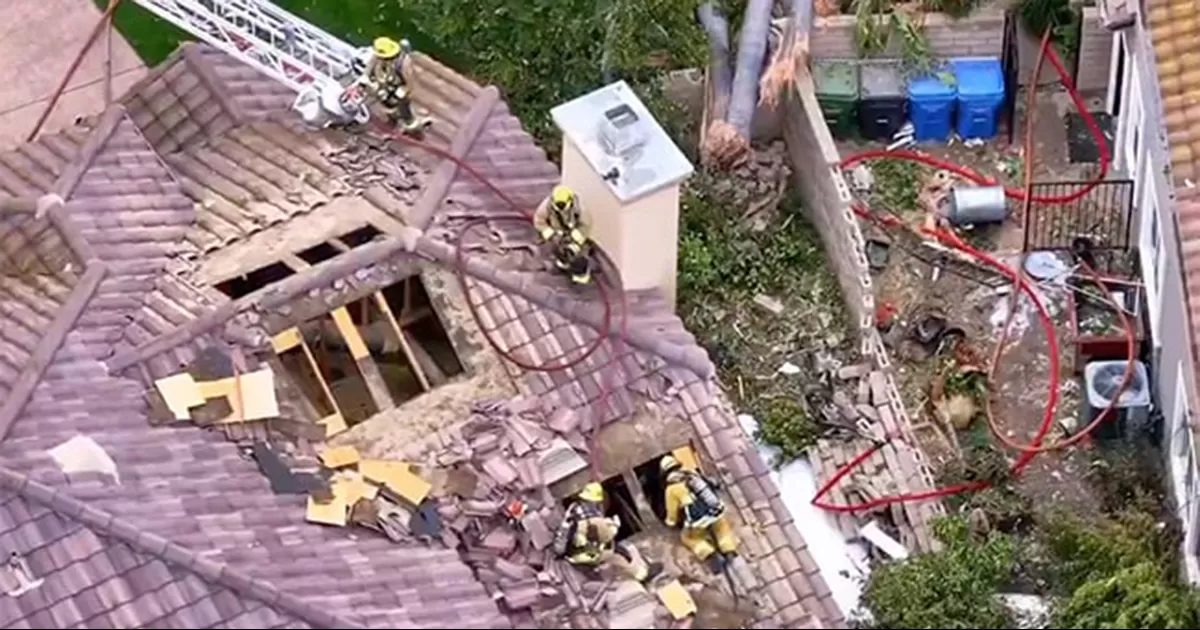 Las vÃ­ctimas eran los ocupantes de la avioneta monomotor que se estrellÃ³ contra dos casas en un vecindario de Simi Valley, al noroeste de Los Ãngeles