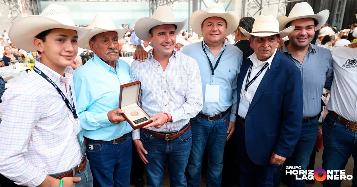 Refrendó su compromiso con el desarrollo ganadero de México, señalando que el trabajo conjunto entre autoridades estatales, federales y las organizaciones ganaderas ha rendido frutos tangibles.