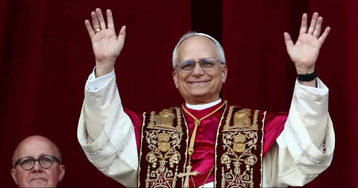 El elegido para suceder al papa Francisco tiene doble nacionalidad: estadunidense y peruana.