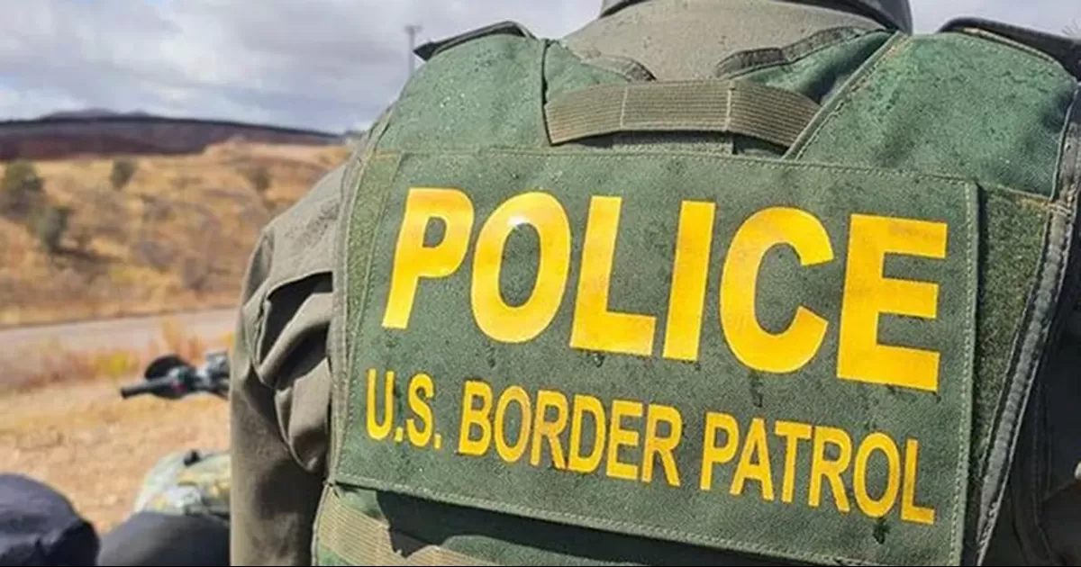 El sueÃ±o americano se ha convertido en una situaciÃ³n de acoso; autoridades los detienen hasta que logran acreditar su estatus legal en el paÃ­s