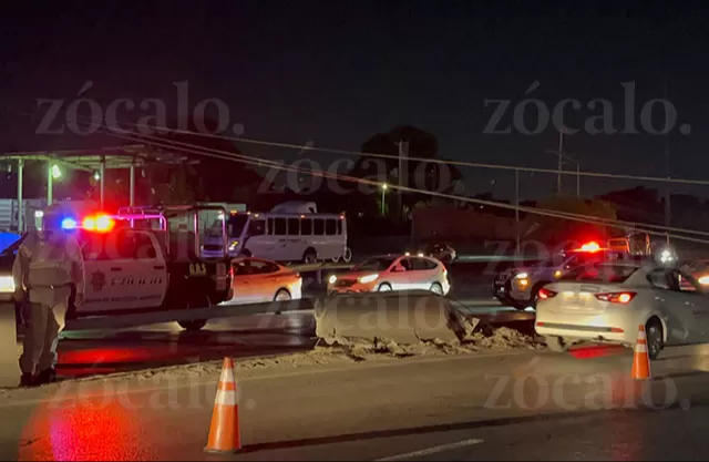 En el primer choque el conductor se hizo responsable de los daÃ±os que causÃ³, en el segundo percance vial, huyÃ³ del sitio y ahora es buscado.