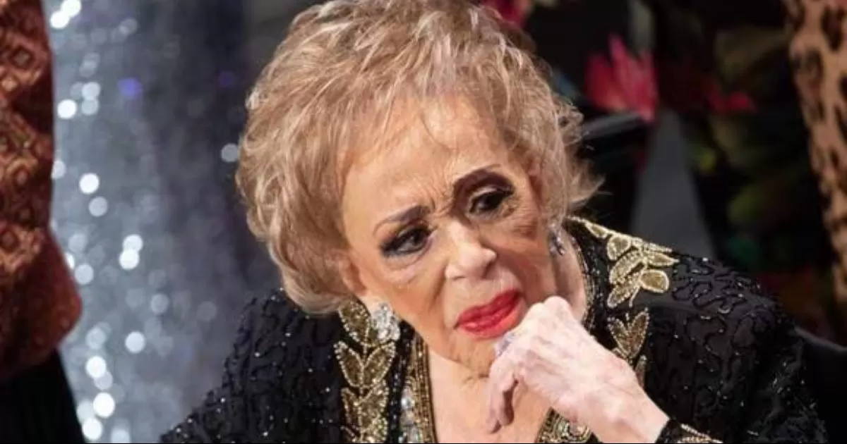 Hospitalizan de emergencia a Silvia Pinal