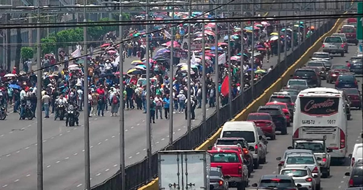 TambiÃ©n se encuentra cerrada la estaciÃ³n del Metro ZÃ³calo. Puntos con movilizaciones este lunes