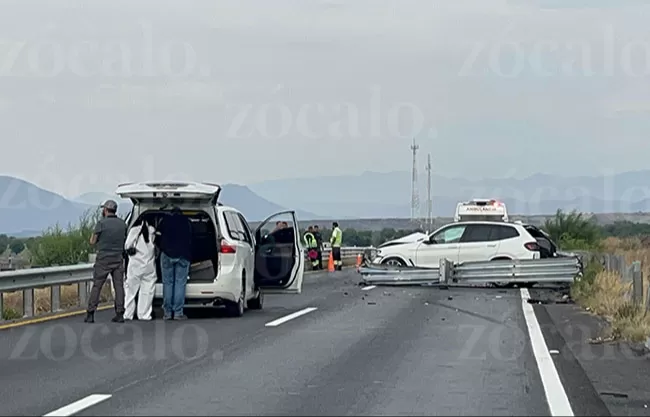 Una dormitada al volante, llevÃ³ al conductor de una camioneta de lujo a incrustarse contra una barrera metÃ¡lica y matar a su compaÃ±ero de trabajo.