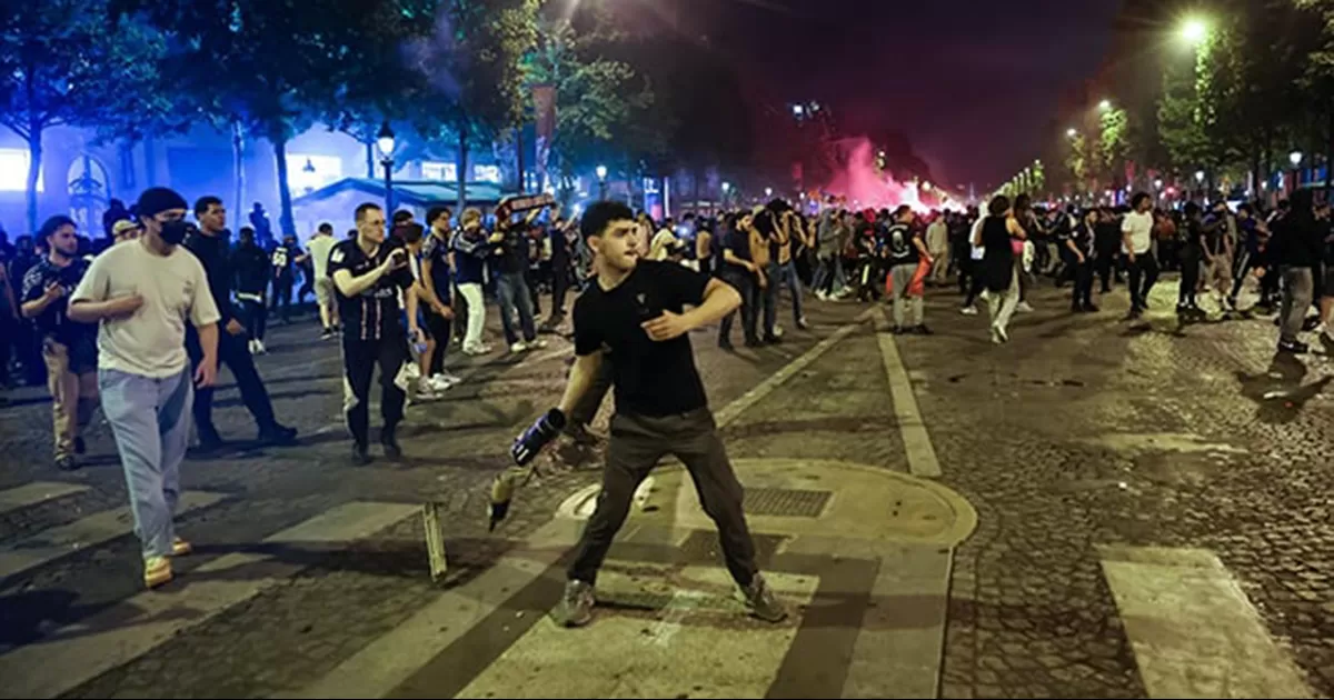 Al menos 559 personas han sido detenidas, 491 de ellas en ParÃ­s; 22 miembros de cuerpos de seguridad han resultado heridos
