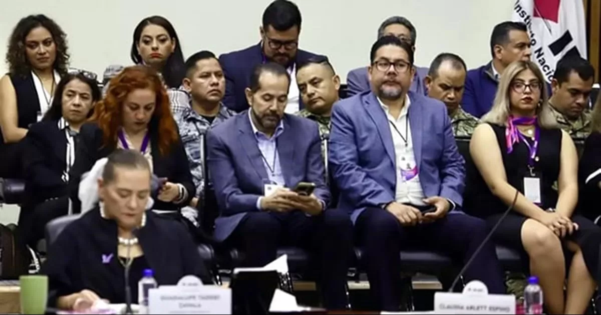 Consejeros y ex consejeros del INE se mostraron sorprendidos por presencia de militares en sesiÃ³n del Consejo General