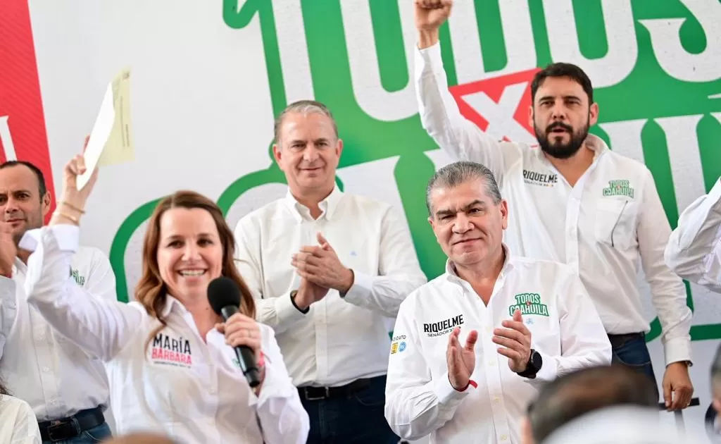 Al concluir el primer dÃ­a de campaÃ±a dentro del proceso electoral federal, los aspirantes al Senado de la RepÃºblica por la CoaliciÃ³n Fuerza y CorazÃ³n por MÃ©xico, (PRI-PAN-PRD), Miguel Riquelme SolÃ­s y MarÃ­a BÃ¡rbara Cepeda se reunieron en eventos por separado con habitantes de las colonias Morelos, Lourdes y Loma Linda, correspondientes a los Distritos Â 7 Â y 4, los cuales les mostraron ampliamente su respaldo.