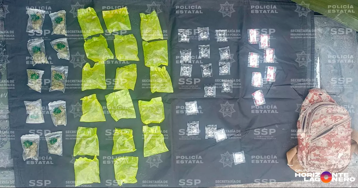 Estatales aseguran mochila con cristal, cocaína y marihuana en Gómez Palacio