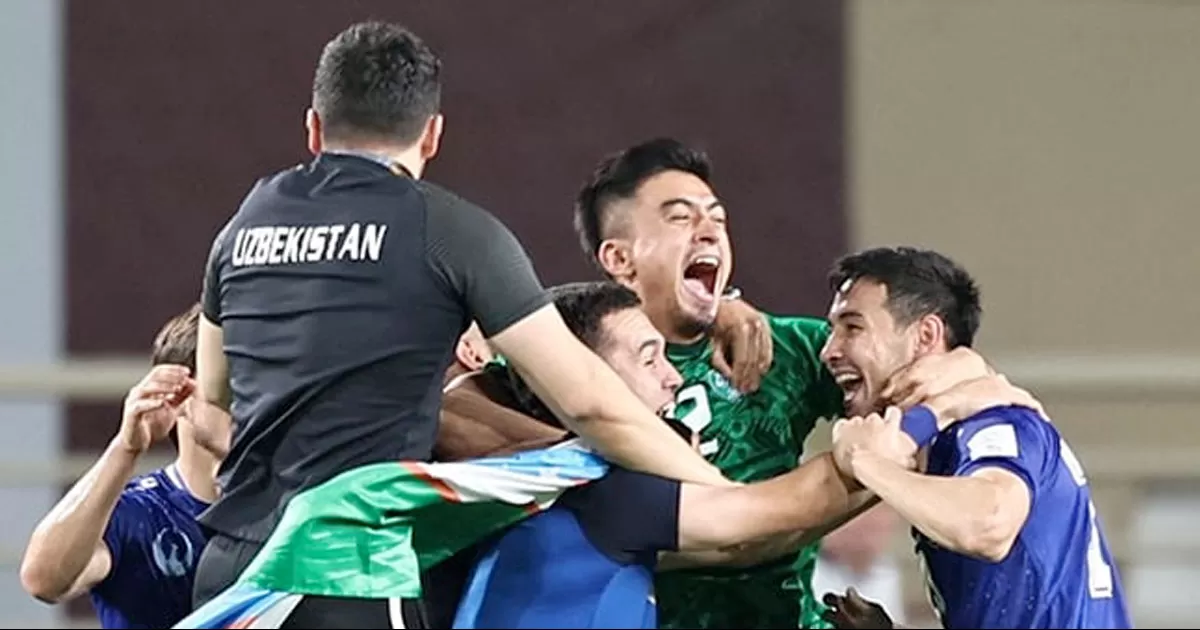 Uzbekistán asegura su presencia en un Mundial de futbol por primera vez en su historia