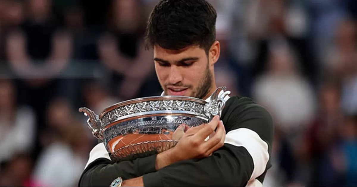 EspaÃ±ol e italiano dieron a los aficionados en ParÃ­s la final mÃ¡s larga en la historia de Grand Slam y Carlitos se quedÃ³ con el tÃ­tulo por segundo aÃ±o