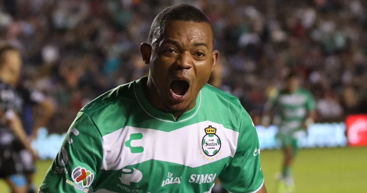 Santos vence a Querétaro por la mínima