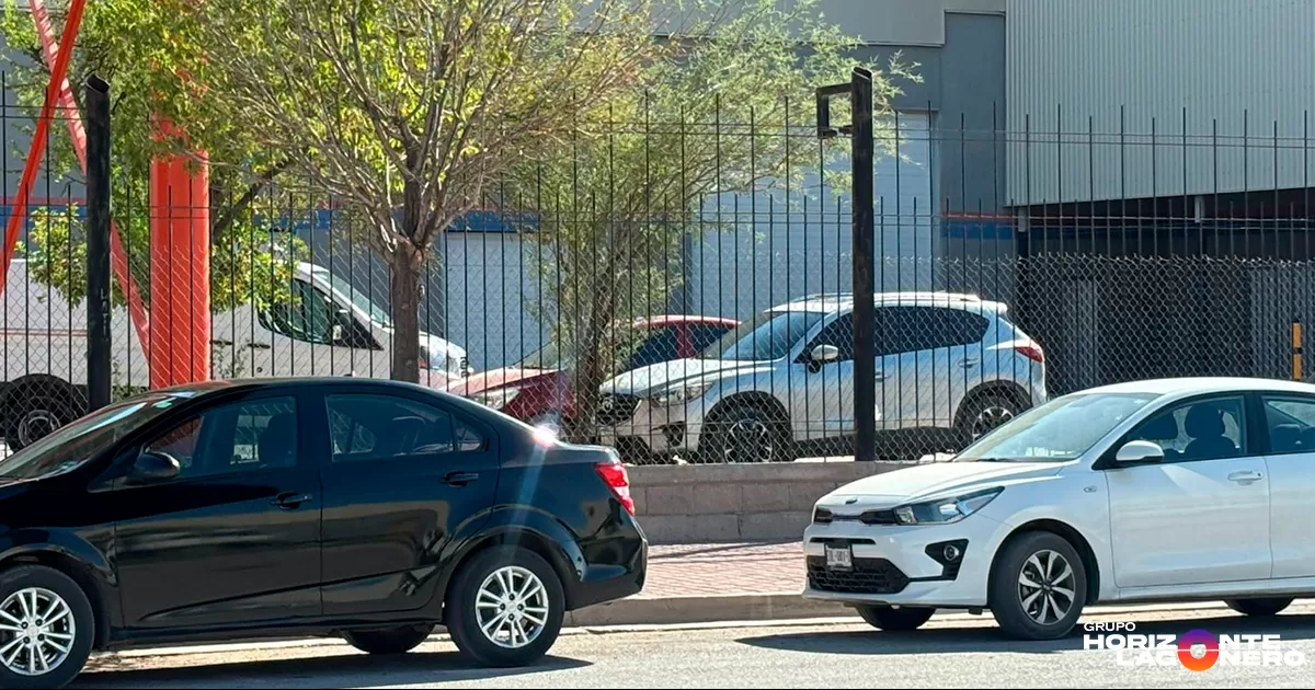 Fallece trabajador en Torreón; colocaba láminas cuando perdió el equilibrio y cayó desde una altura de 9 metros