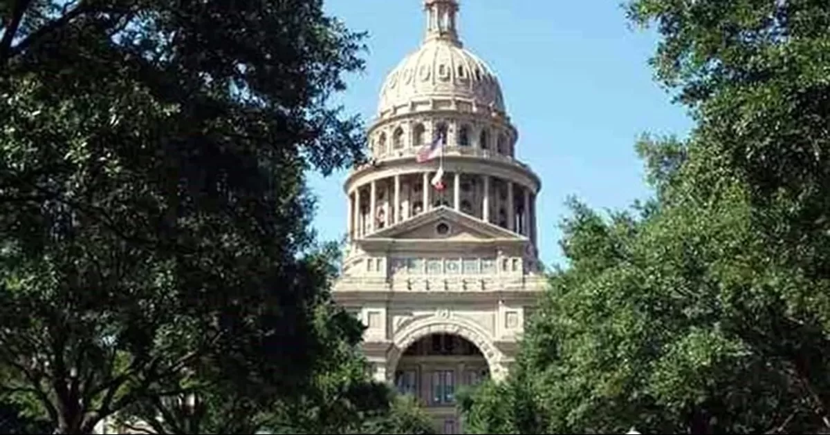 Ante amenaza creÃ­ble contra legisladores que tenÃ­an prevista protesta, el Departamento de Seguridad de Texas evacuÃ³ Capitolio estatal