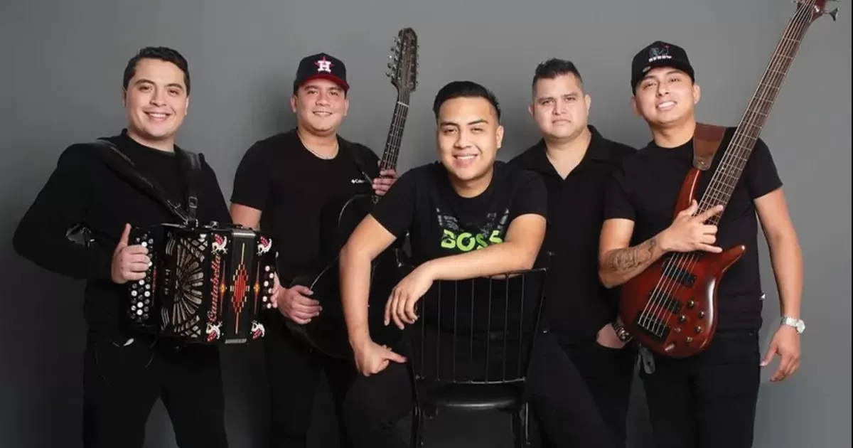 Son cinco musicos y un chofer, de quienes la Ãºltima ubicaciÃ³n que tienen es en la carretera libre a China, pasando San Juan, en Cadereyta.