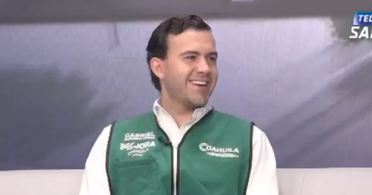 Entrevistado en el noticiario ‘Despega con Chuchuy’ de TELE SALTILLO, el funcionario estatal dijo los valores aprendidos en el hogar, en el seno familiar, fueron definitivos para que él escogiera el servicio público como ruta de vida, sobre todo por todo por la enorme satisfacción que brinda el ayudar a los demás.