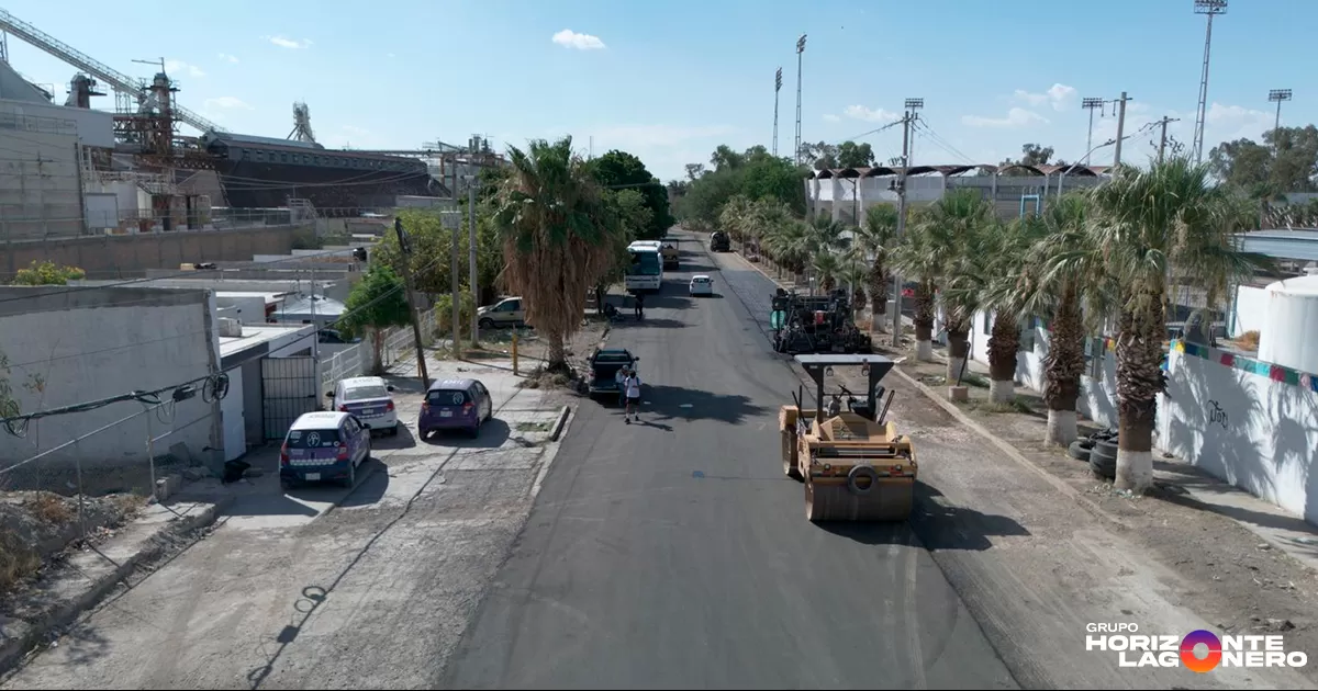 Supervisan obra de pavimentación en Gómez Palacio
