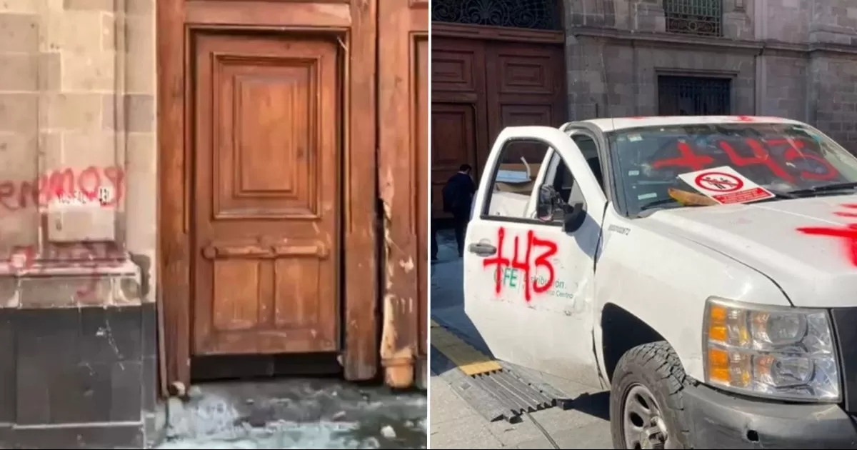Caos en Palacio Nacional, normalistas derriban las puertas para exigir diálogo con AMLO.