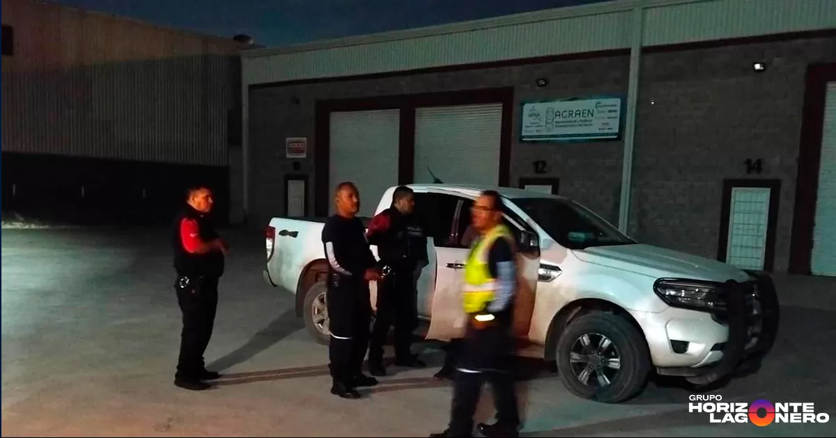 El joven de 20 años de edad y con domicilio en el Ejido La Unión, se encontraba atravesando una severa crisis emocional derivada del reciente fallecimiento de su madre, lo cual lo llevó a intentar atentar contra su vida