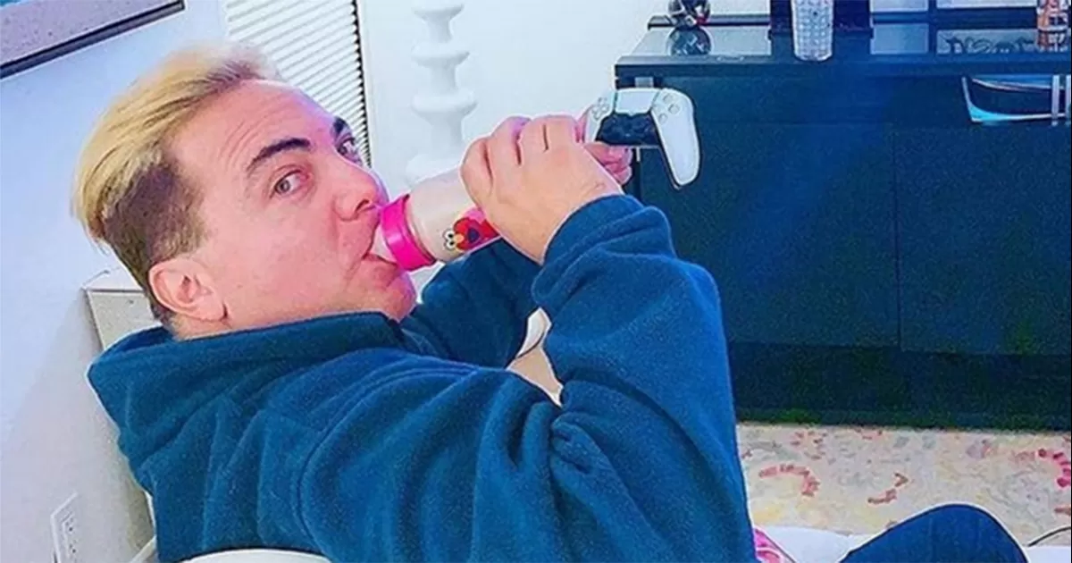 Nueva polémica de Cristian Castro revela que toma leche en mamila. Quiere tener su propia marca de biberones
