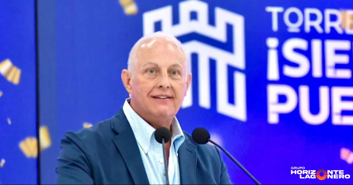 Cuestionado por la prensa, el alcalde dijo desconocer si quiera lo que significa "8M", además de que evitó lamentar de alguna forma lo ocurrido en aquel día en contra de las mujeres que fueron violentadas por la Policía Municipal.