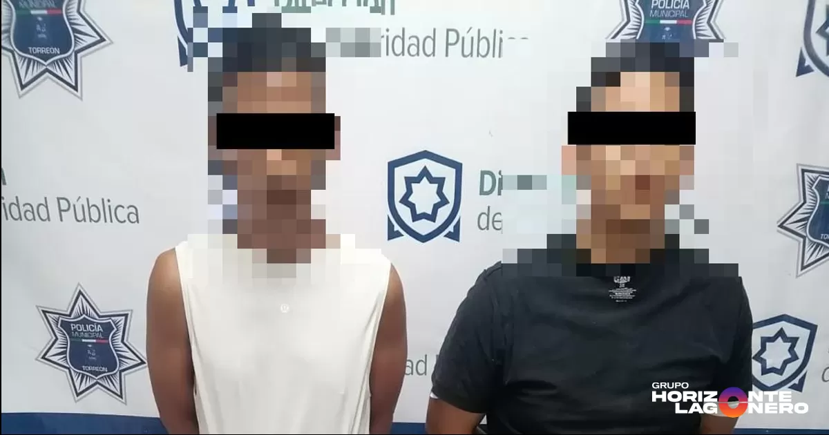 Los detienen con arma de fuego falsa en Torreón